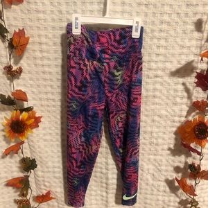 girl's leggings size 6 M NIKE MULTICOLORES